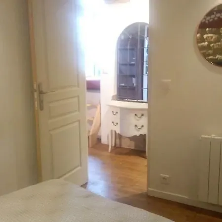Quiet And Confortable In The Center Of Apartment Paris